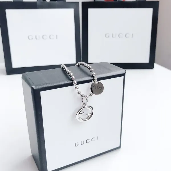 【GUCCI】ブレスレット、ファッションシンプルなスタイル 【GUCCI】ブレスレット、ファッションシンプルなスタイル