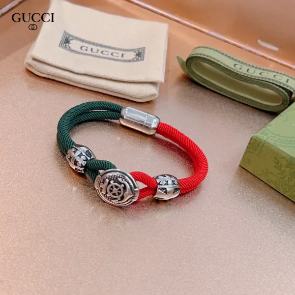 【GUCCI】ブレスレット、ファッションシンプルなスタイル 【GUCCI】ブレスレット、ファッションシンプルなスタイル