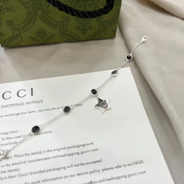 【GUCCI】ブレスレット、ファッションシンプルなスタイル 【GUCCI】ブレスレット、ファッションシンプルなスタイル