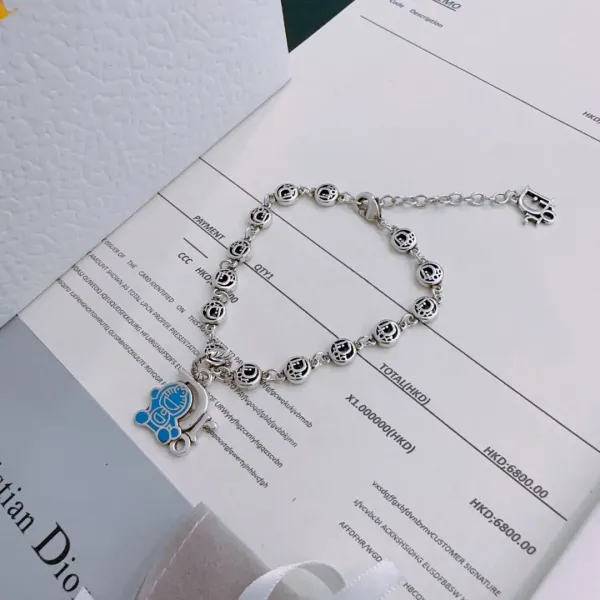 【DIOR】ブレスレット、ファッションシンプルなスタイル 241015 【DIOR】ブレスレット、ファッションシンプルなスタイル 241015