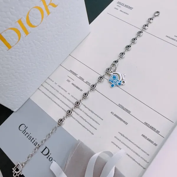 【DIOR】ブレスレット、ファッションシンプルなスタイル 241015 【DIOR】ブレスレット、ファッションシンプルなスタイル 241015
