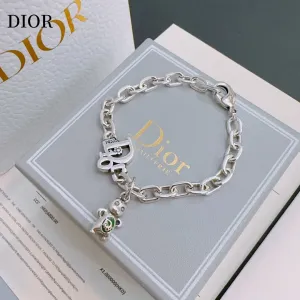 【DIOR】ブレスレット、ファッションシンプルなスタイル 240812 【DIOR】ブレスレット、ファッションシンプルなスタイル 240812