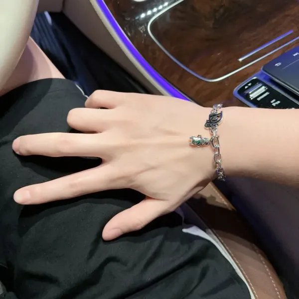 【DIOR】ブレスレット、ファッションシンプルなスタイル 240812 【DIOR】ブレスレット、ファッションシンプルなスタイル 240812