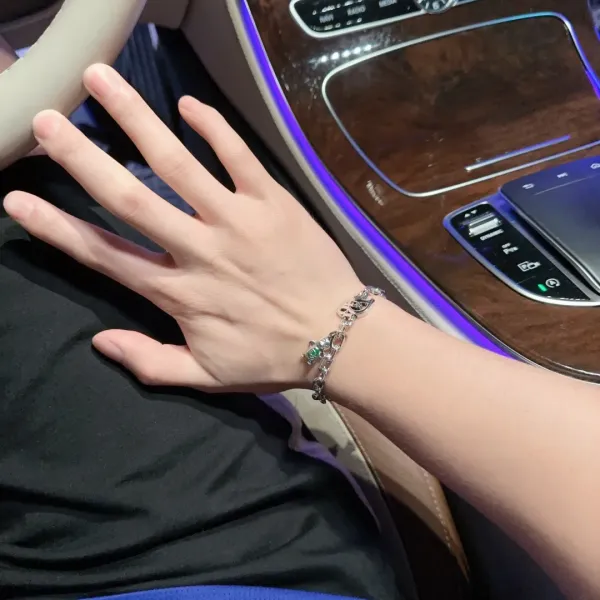 【DIOR】ブレスレット、ファッションシンプルなスタイル 240812 【DIOR】ブレスレット、ファッションシンプルなスタイル 240812