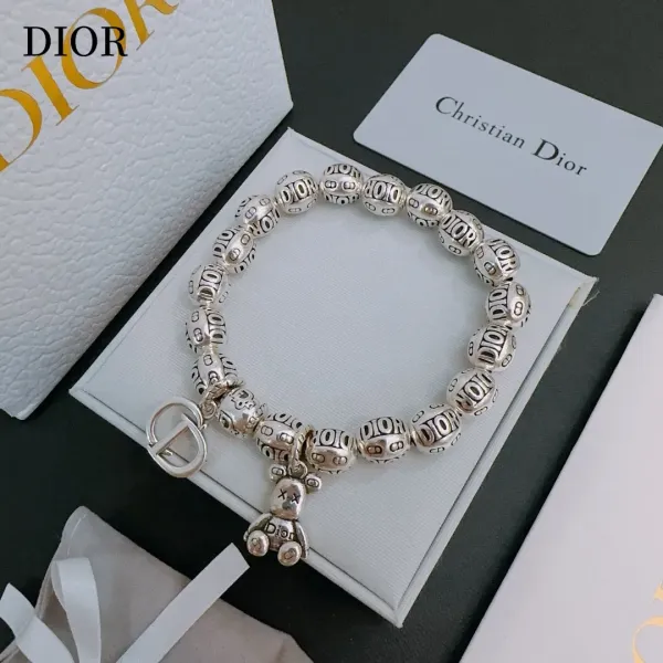 【DIOR】ブレスレット、ファッションシンプルなスタイル 240730 【DIOR】ブレスレット、ファッションシンプルなスタイル 240730