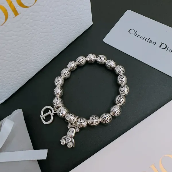【DIOR】ブレスレット、ファッションシンプルなスタイル 240730 【DIOR】ブレスレット、ファッションシンプルなスタイル 240730
