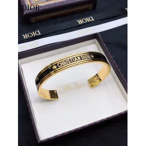 【DIOR】ブレスレット、ファッションシンプルなスタイル 2473 【DIOR】ブレスレット、ファッションシンプルなスタイル 2473