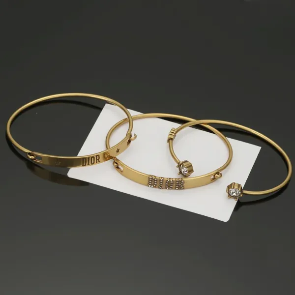 【DIOR】ブレスレット、ファッションシンプルなスタイル 【DIOR】ブレスレット、ファッションシンプルなスタイル