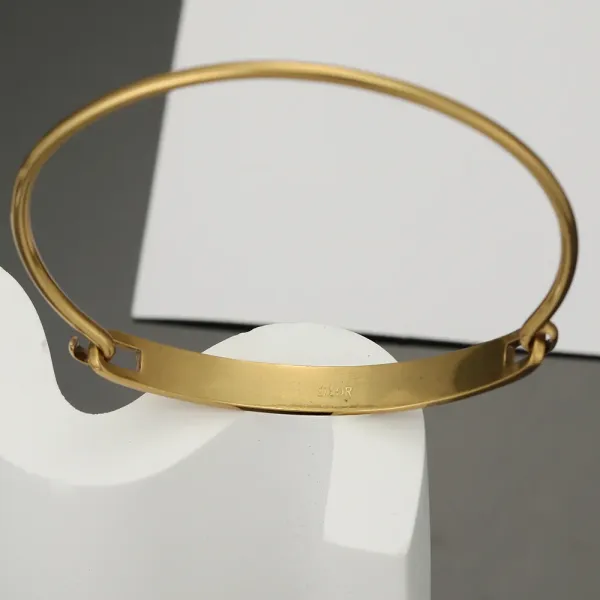 【DIOR】ブレスレット、ファッションシンプルなスタイル 【DIOR】ブレスレット、ファッションシンプルなスタイル
