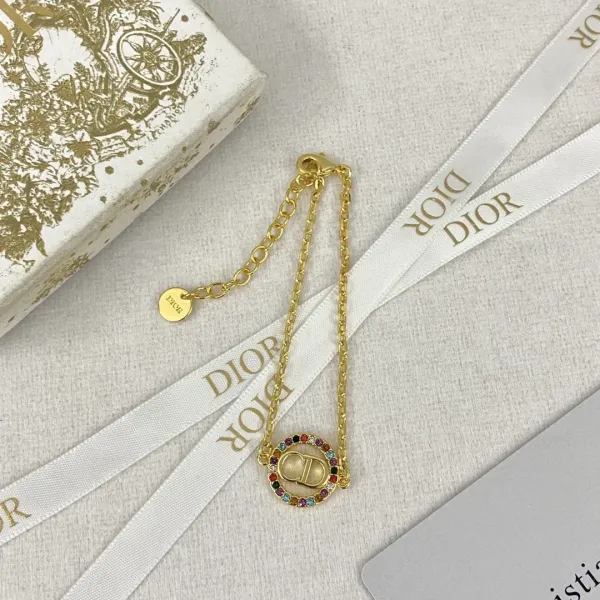【DIOR】ブレスレット、ファッションシンプルなスタイル 【DIOR】ブレスレット、ファッションシンプルなスタイル