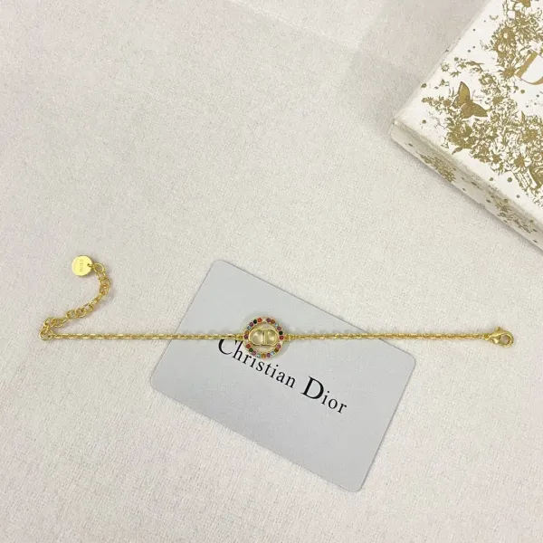 【DIOR】ブレスレット、ファッションシンプルなスタイル 【DIOR】ブレスレット、ファッションシンプルなスタイル