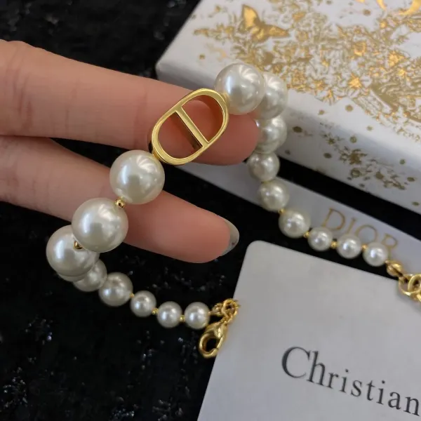 【DIOR】ブレスレット、ファッションシンプルなスタイル