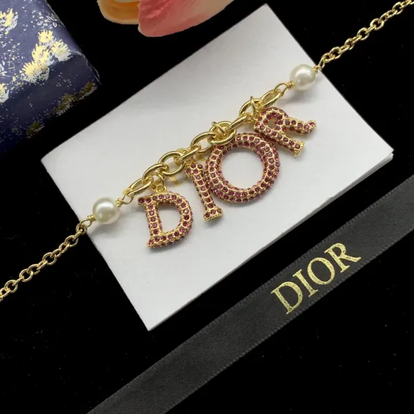 【DIOR】ブレスレット、ファッションシンプルなスタイル 【DIOR】ブレスレット、ファッションシンプルなスタイル