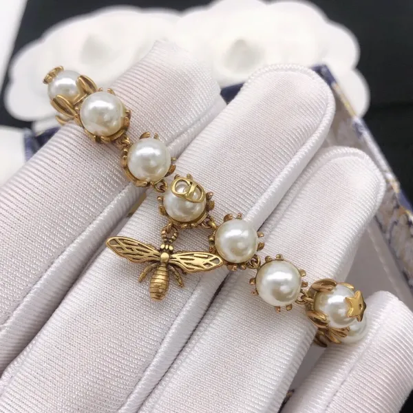 【DIOR】ブレスレット、ファッションシンプルなスタイル 【DIOR】ブレスレット、ファッションシンプルなスタイル