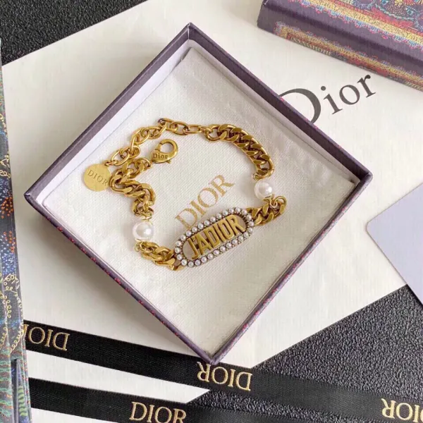 【DIOR】ブレスレット、ファッションシンプルなスタイル 【DIOR】ブレスレット、ファッションシンプルなスタイル