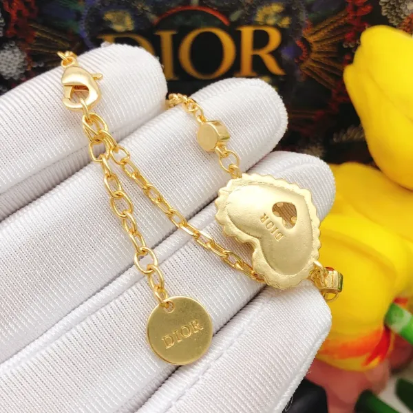 【DIOR】ブレスレット、ファッションシンプルなスタイル 【DIOR】ブレスレット、ファッションシンプルなスタイル