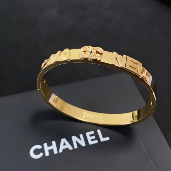 【CHANEL】  ブレスレット、ファッションシンプルなスタイル  250228