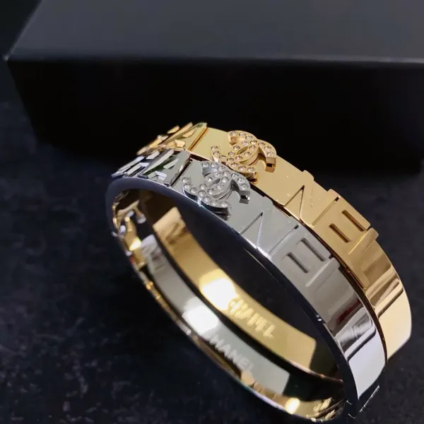 【CHANEL】  ブレスレット、ファッションシンプルなスタイル  250228