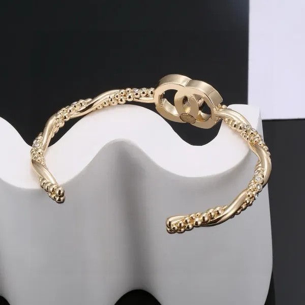【CHANEL】 ブレスレット、ファッションシンプルなスタイル 250228 【CHANEL】 ブレスレット、ファッションシンプルなスタイル 250228
