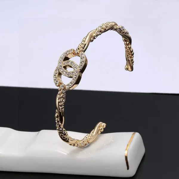 【CHANEL】 ブレスレット、ファッションシンプルなスタイル 250228 【CHANEL】 ブレスレット、ファッションシンプルなスタイル 250228