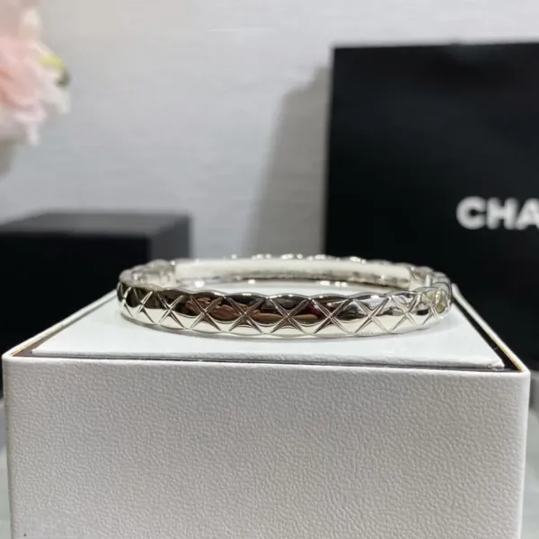 【CHANEL】 ブレスレット、ファッションシンプルなスタイル 250228 【CHANEL】 ブレスレット、ファッションシンプルなスタイル 250228