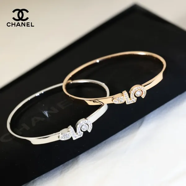 【CHANEL】 ブレスレット、ファッションシンプルなスタイル 250228 【CHANEL】 ブレスレット、ファッションシンプルなスタイル 250228