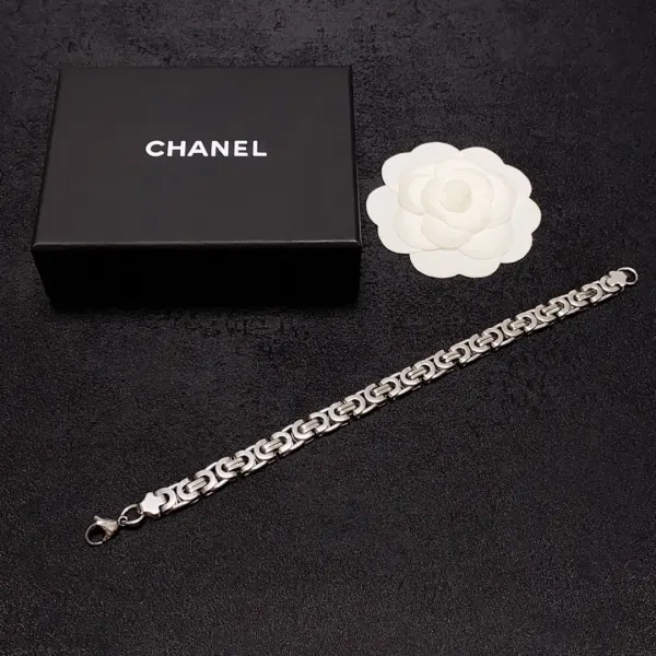 【CHANEL】ブレスレット、ファッションシンプルなスタイル 241015 【CHANEL】ブレスレット、ファッションシンプルなスタイル 241015