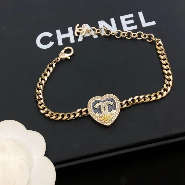 【CHANEL】ブレスレット、ファッションシンプルなスタイル 241015 【CHANEL】ブレスレット、ファッションシンプルなスタイル 241015