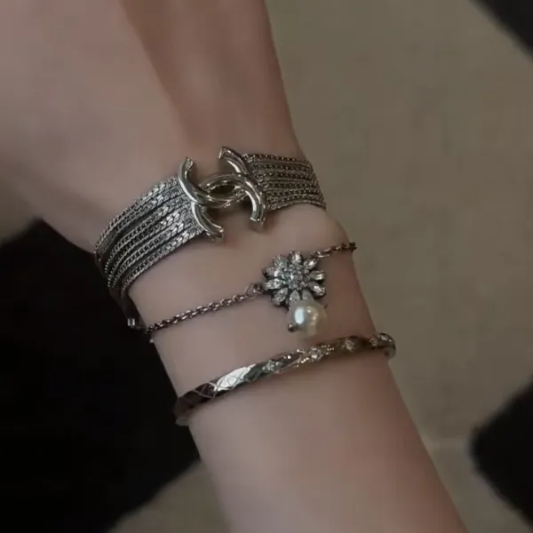 【CHANEL】ブレスレット、ファッションシンプルなスタイル   241015
