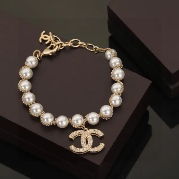 【CHANEL】ブレスレット、ファッションシンプルなスタイル 240728 【CHANEL】ブレスレット、ファッションシンプルなスタイル 240728