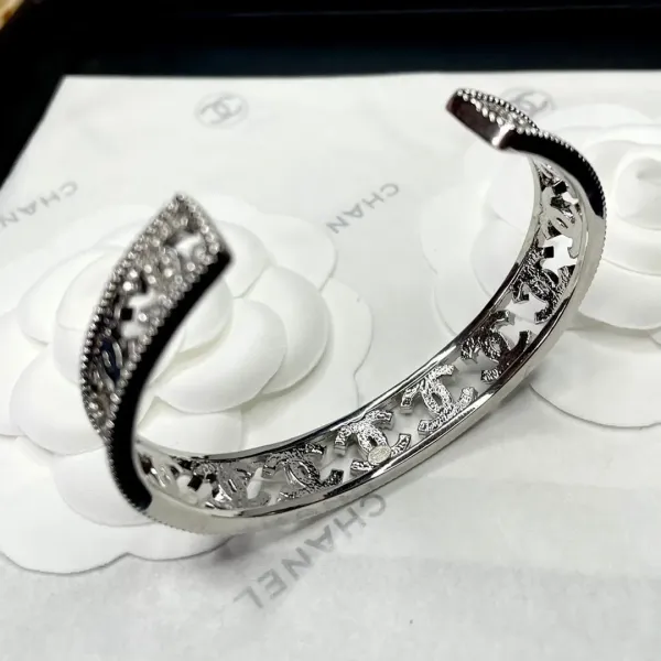 【CHANEL】ブレスレット、ファッションシンプルなスタイル 2471 【CHANEL】ブレスレット、ファッションシンプルなスタイル 2471
