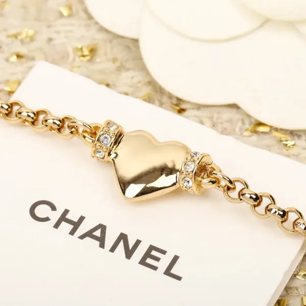 【CHANEL】ブレスレット、ファッションシンプルなスタイル 【CHANEL】ブレスレット、ファッションシンプルなスタイル