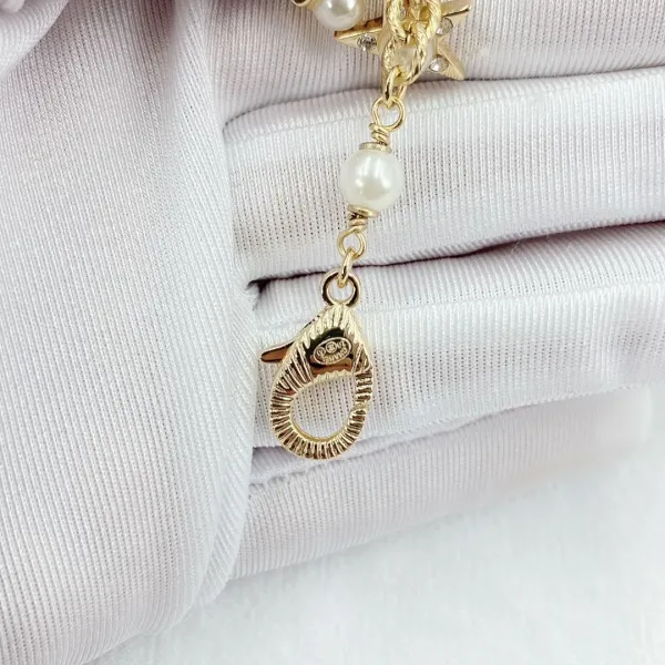【CHANEL】ブレスレット、ファッションシンプルなスタイル 【CHANEL】ブレスレット、ファッションシンプルなスタイル
