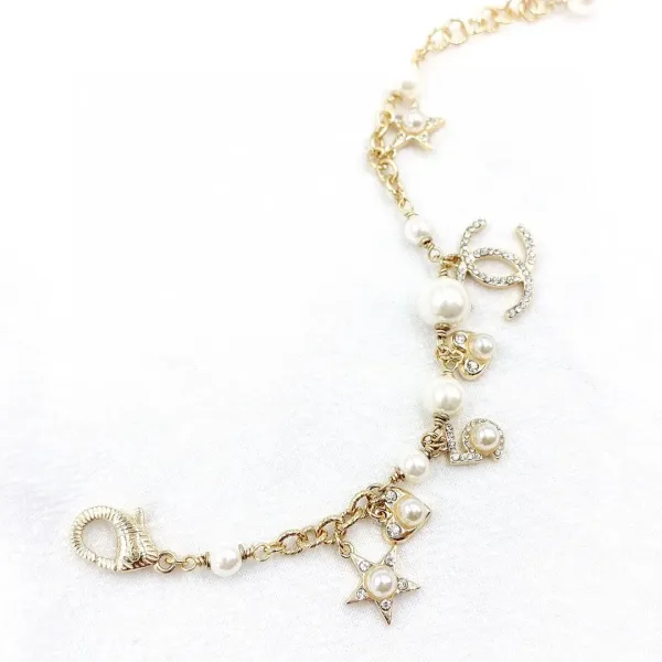 【CHANEL】ブレスレット、ファッションシンプルなスタイル 【CHANEL】ブレスレット、ファッションシンプルなスタイル