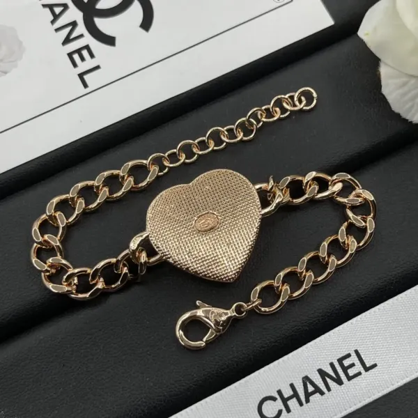 【CHANEL】ブレスレット、ファッションシンプルなスタイル 【CHANEL】ブレスレット、ファッションシンプルなスタイル