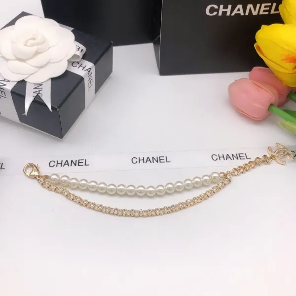 【CHANEL】ブレスレット、ファッションシンプルなスタイル 【CHANEL】ブレスレット、ファッションシンプルなスタイル