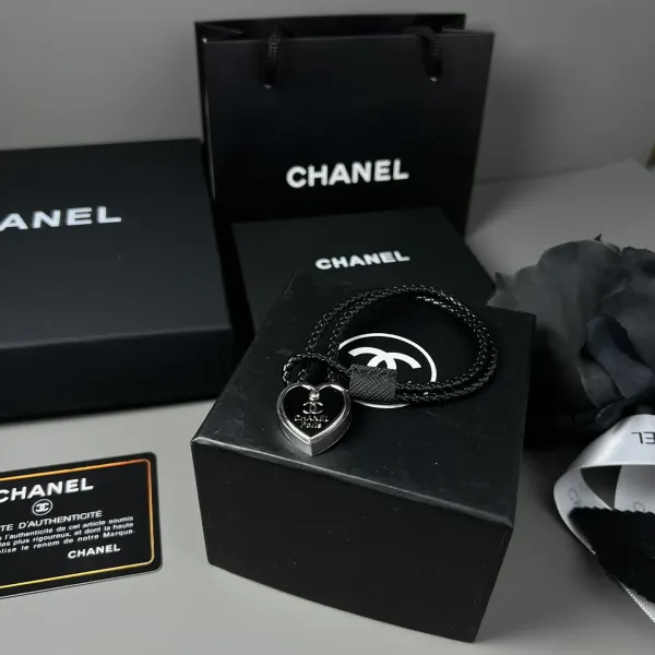【CHANEL】ブレスレット、ファッションシンプルなスタイル