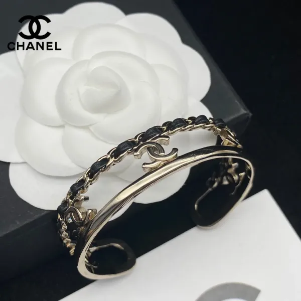 【CHANEL】ブレスレット、ファッションシンプルなスタイル 【CHANEL】ブレスレット、ファッションシンプルなスタイル