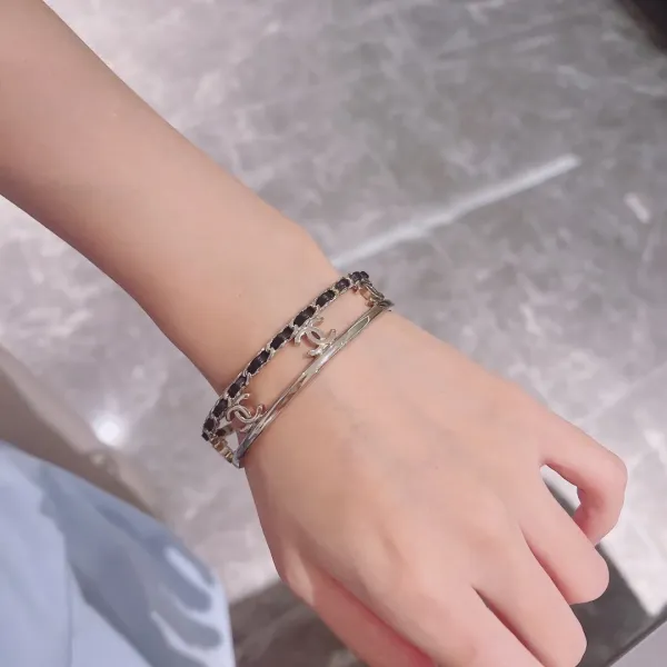 【CHANEL】ブレスレット、ファッションシンプルなスタイル 【CHANEL】ブレスレット、ファッションシンプルなスタイル