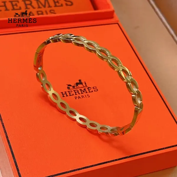【HERMES】ブレスレット、ファッションシンプルなスタイル 【HERMES】ブレスレット、ファッションシンプルなスタイル