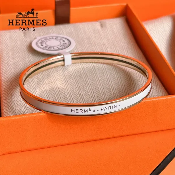 【 HERMES】ブレスレット、ファッションシンプルなスタイル 【 HERMES】ブレスレット、ファッションシンプルなスタイル