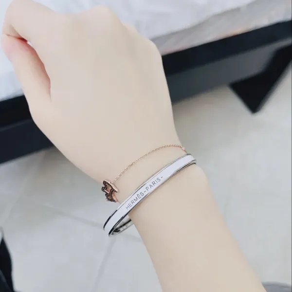 【 HERMES】ブレスレット、ファッションシンプルなスタイル 【 HERMES】ブレスレット、ファッションシンプルなスタイル