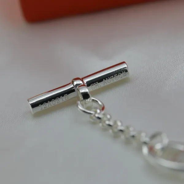 【HERMES 】ブレスレット、ファッションシンプルなスタイル 【HERMES 】ブレスレット、ファッションシンプルなスタイル