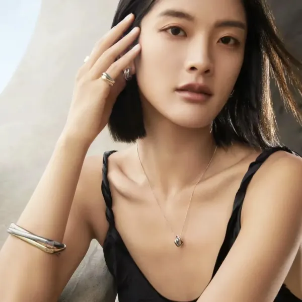 【CARTIER】ブレスレット、ファッションシンプルなスタイル 240729