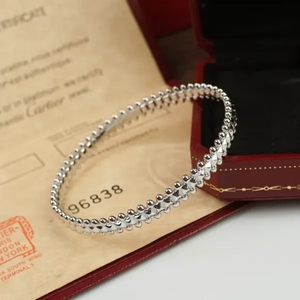 【CARTIER】ブレスレット、ファッションシンプルなスタイル 2472