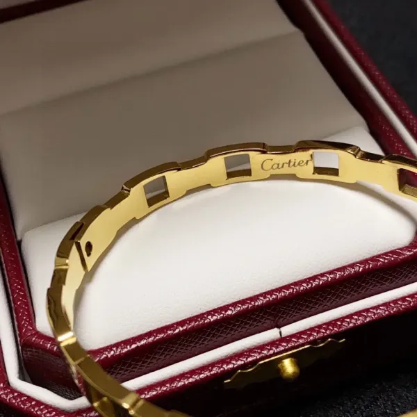 【CARTIER】ブレスレット、ファッションシンプルなスタイル 【CARTIER】ブレスレット、ファッションシンプルなスタイル