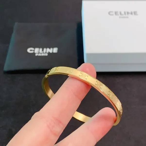 【CELINE】ブレスレット、ファッションシンプルなスタイル 240729 【CELINE】ブレスレット、ファッションシンプルなスタイル 240729