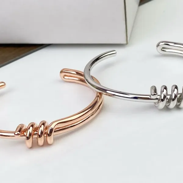 【CELINE】ブレスレット、ファッションシンプルなスタイル 2474
