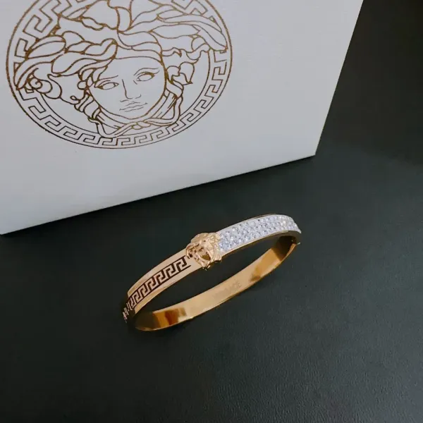 【VERSACE】ブレスレット、ファッションシンプルなスタイル 2474 【VERSACE】ブレスレット、ファッションシンプルなスタイル 2474
