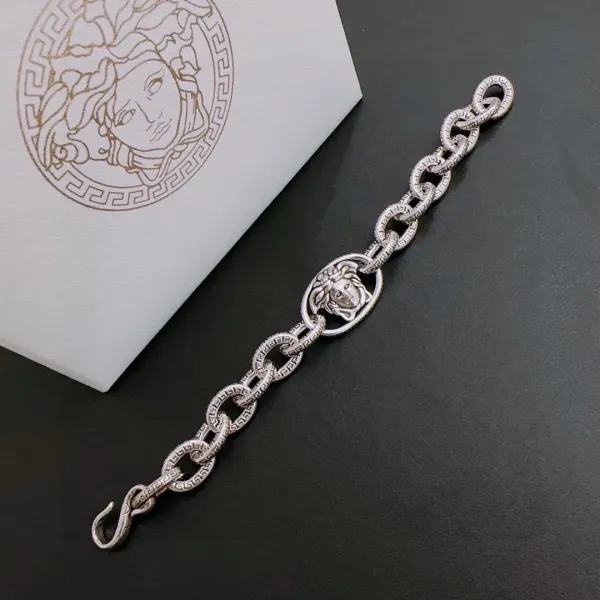 【VERSACE】ブレスレット、ファッションシンプルなスタイル 2474 【VERSACE】ブレスレット、ファッションシンプルなスタイル 2474